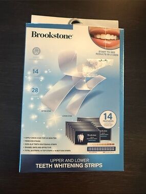 Brookstone Teeth Whitening Strips - Light Blue & White Packaging